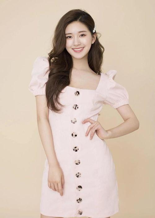 娱乐吃瓜赵露思,娱乐圈的甜蜜瓜果,甜蜜与争议并存